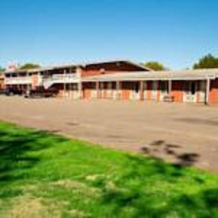 Clansman Motel North Sydney Exterior photo